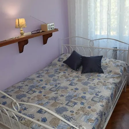 Nives Mare Holliday House