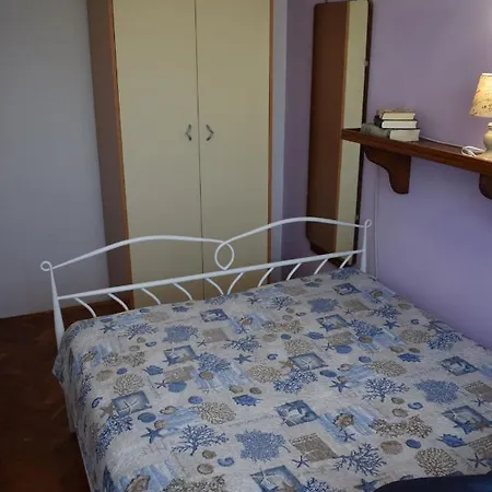 Nives Mare Holliday House Holiday home Rovinj