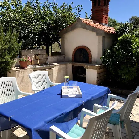 Nives Mare Holliday House Rovinj